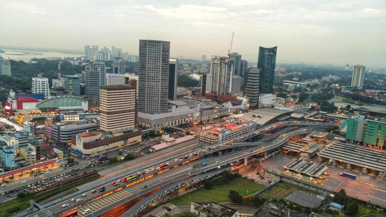 R&f Princess Cove X Maco At Apartemen Johor Bahru