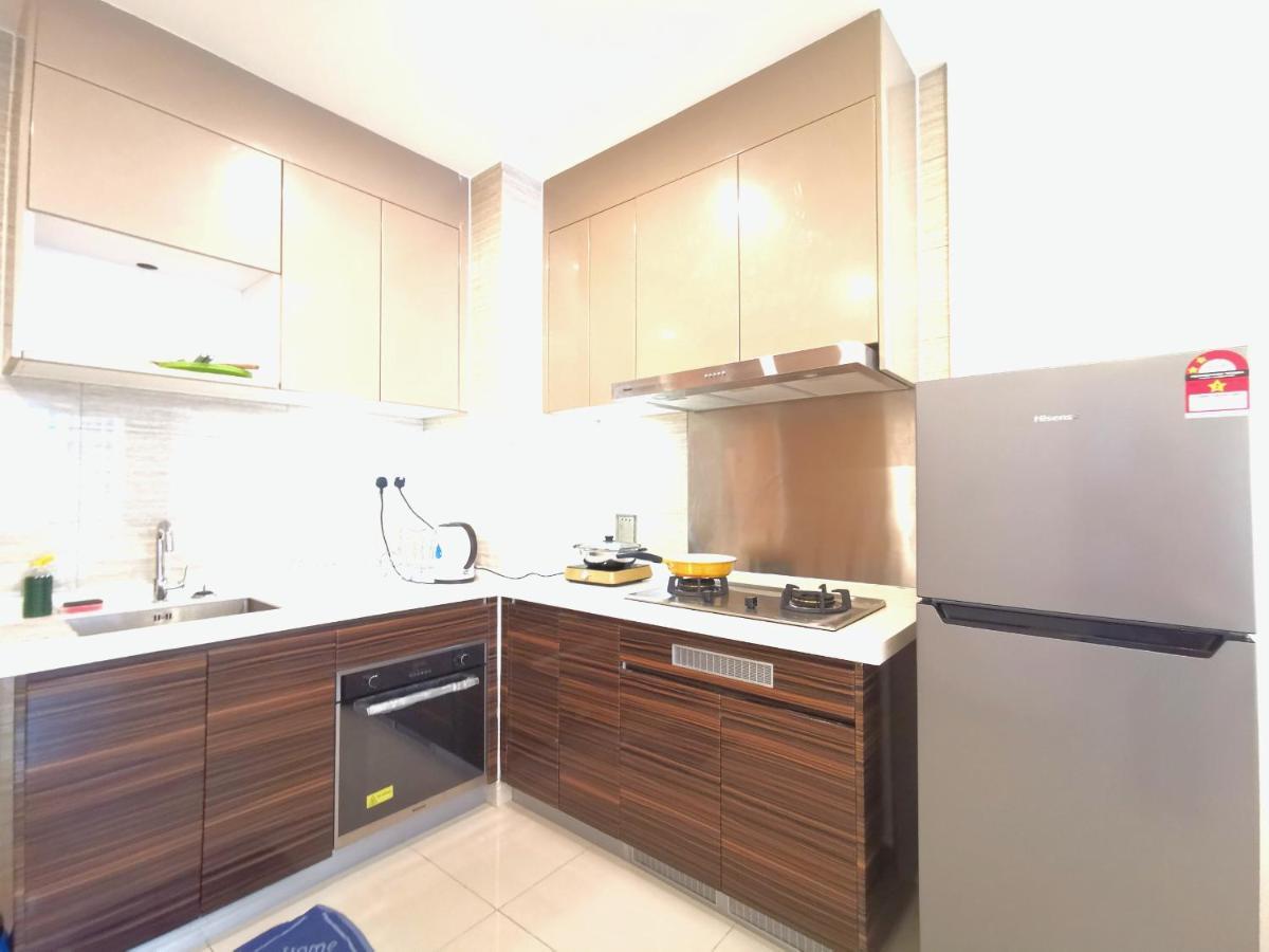 R&f Princess Cove X Maco At Apartemen Johor Bahru